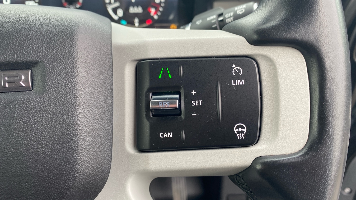 Used Land Rover Defender 2022 for sale - 77271235: Photo 56