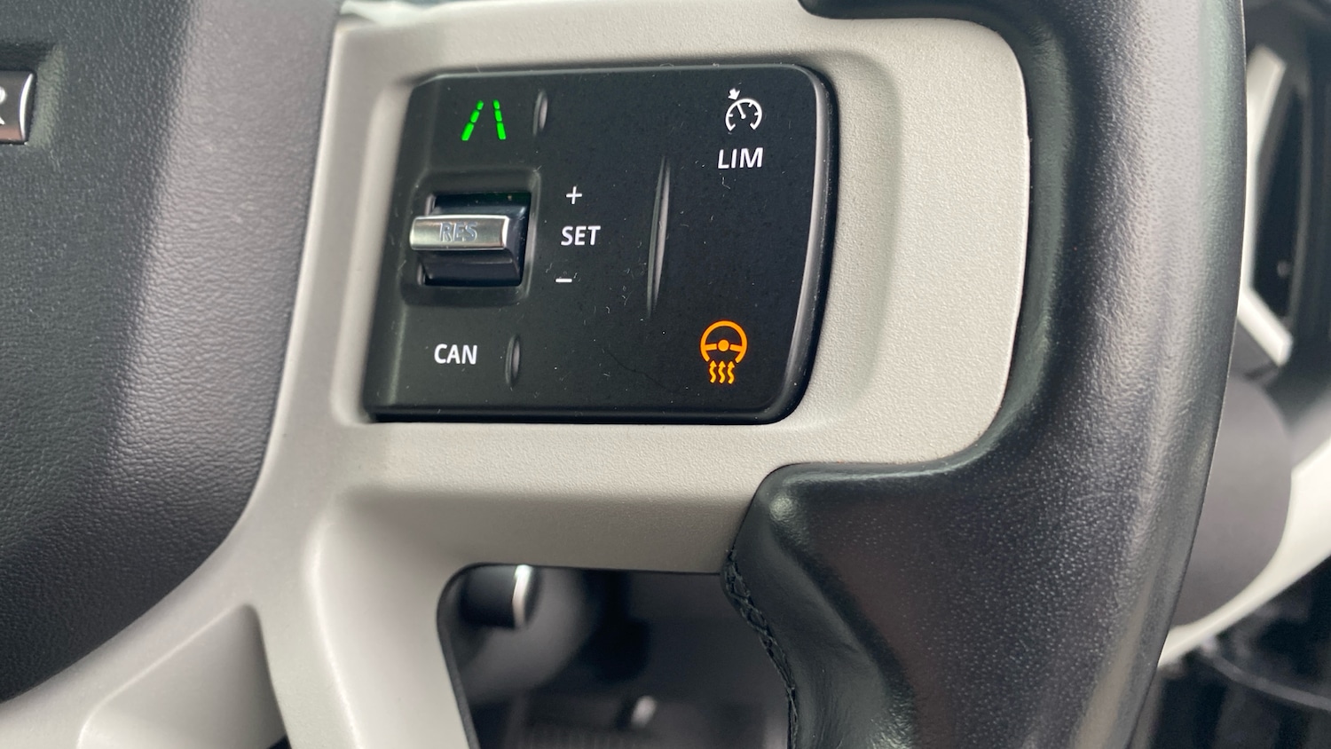 Used Land Rover Defender 2022 for sale - 77271235: Photo 57