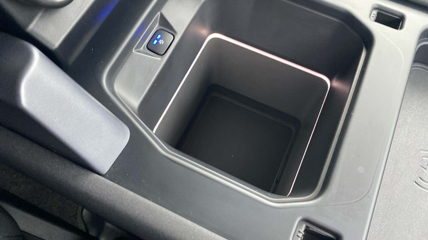 Used Land Rover Defender 2022 for sale - 77271235: Photo 60