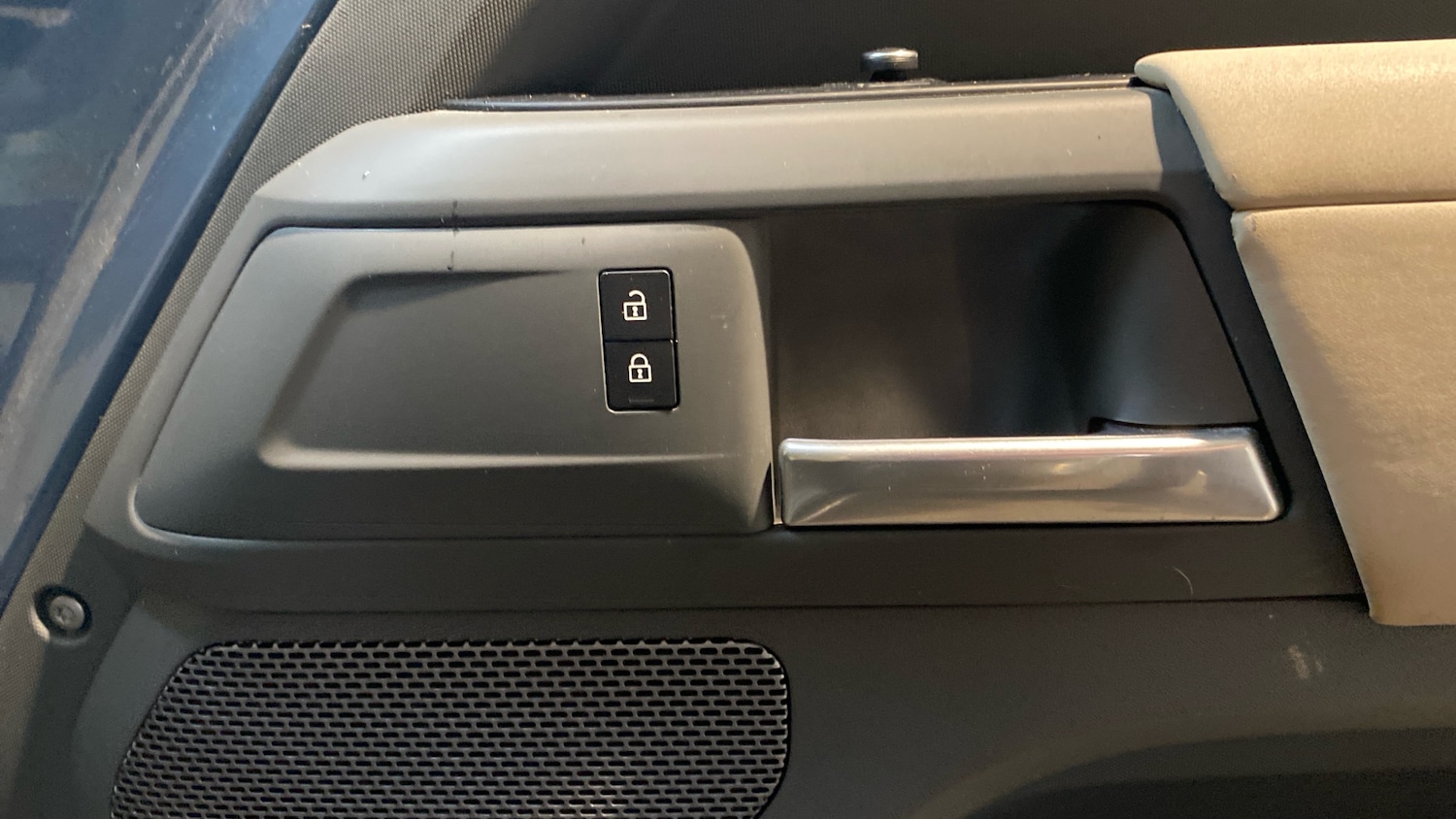 Used Land Rover Defender 2021 for sale - 77774988: Photo 34