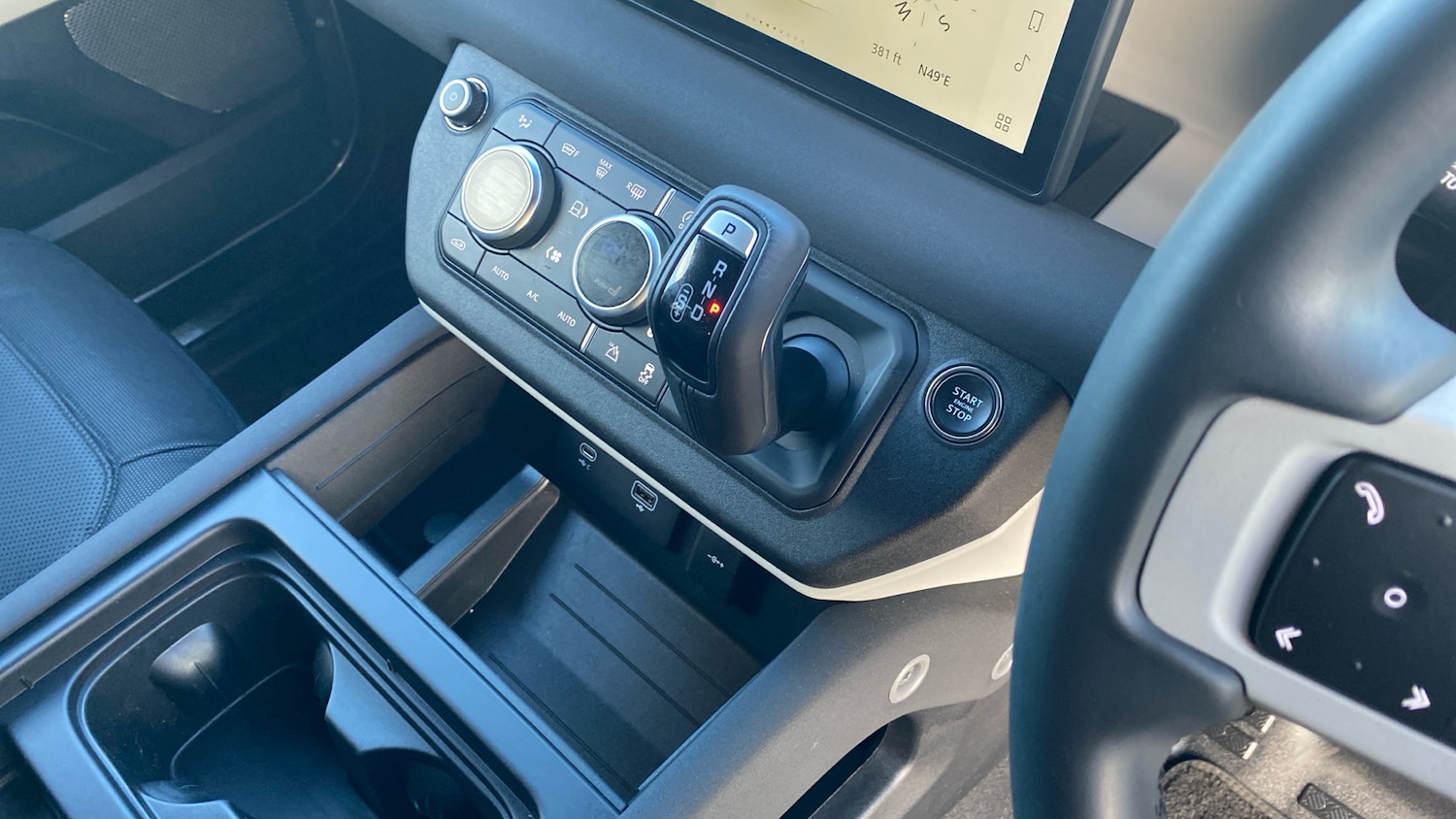 Used Land Rover Defender 2023 for sale - 77003254: Photo 13