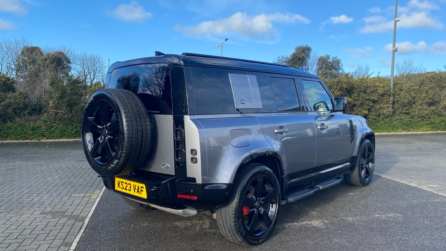 Used Land Rover Defender 2023 for sale - 77003254: Photo 20