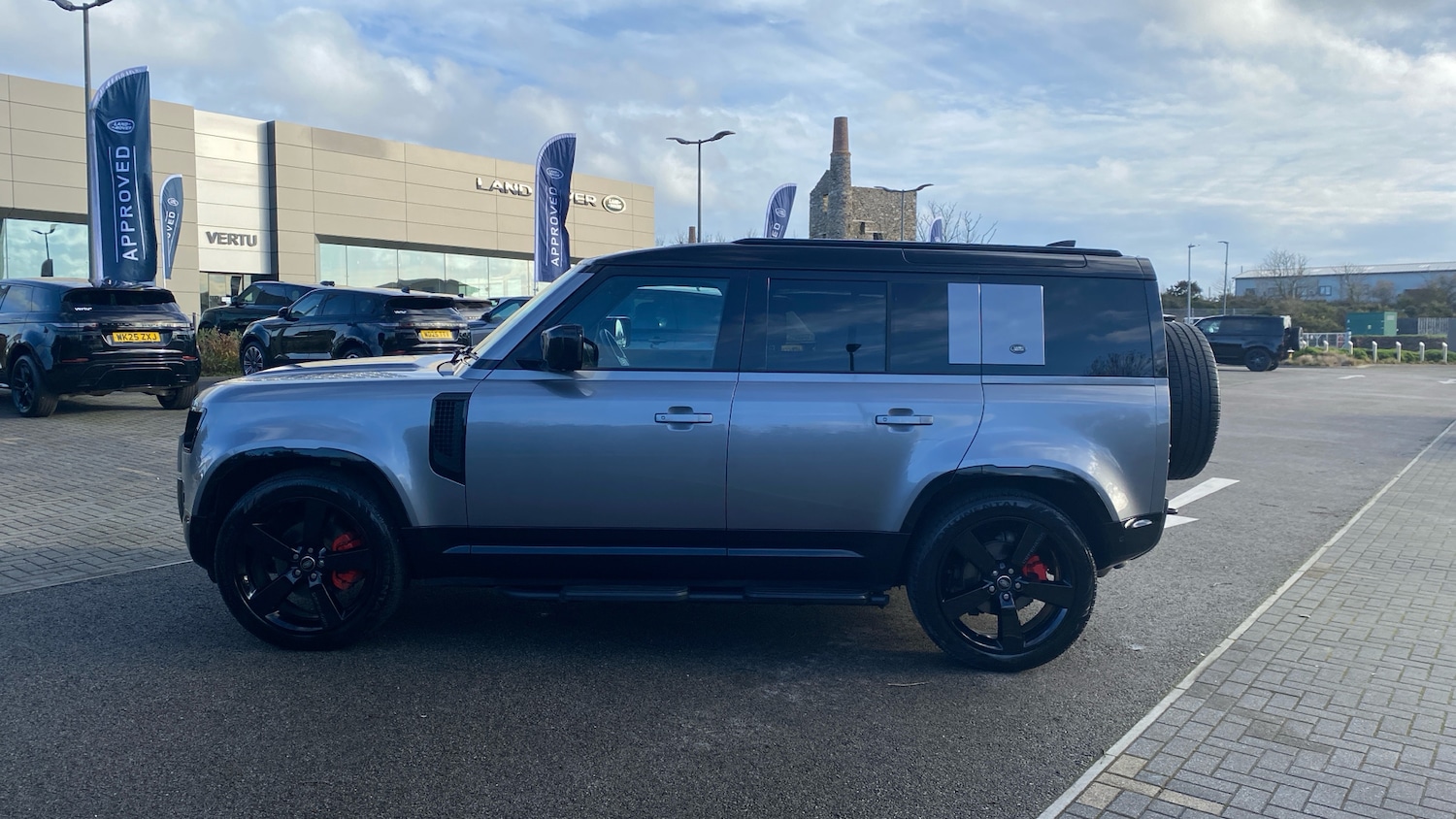 Used Land Rover Defender 2023 for sale - 77003254: Photo 21