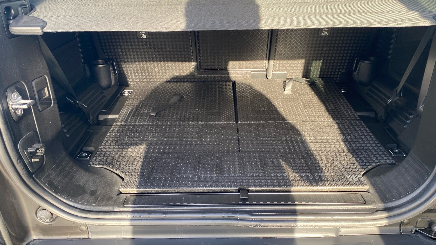 Used Land Rover Defender 2023 for sale - 77003254: Photo 37