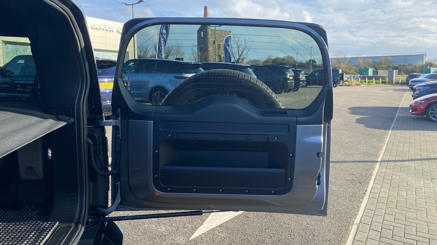 Used Land Rover Defender 2023 for sale - 77003254: Photo 39