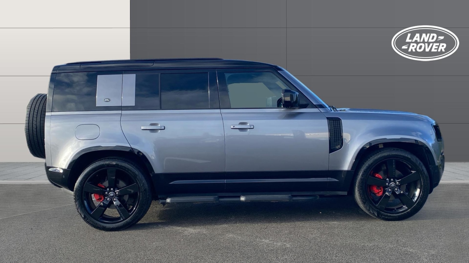 Used Land Rover Defender 2023 for sale - 77003254: Photo 5