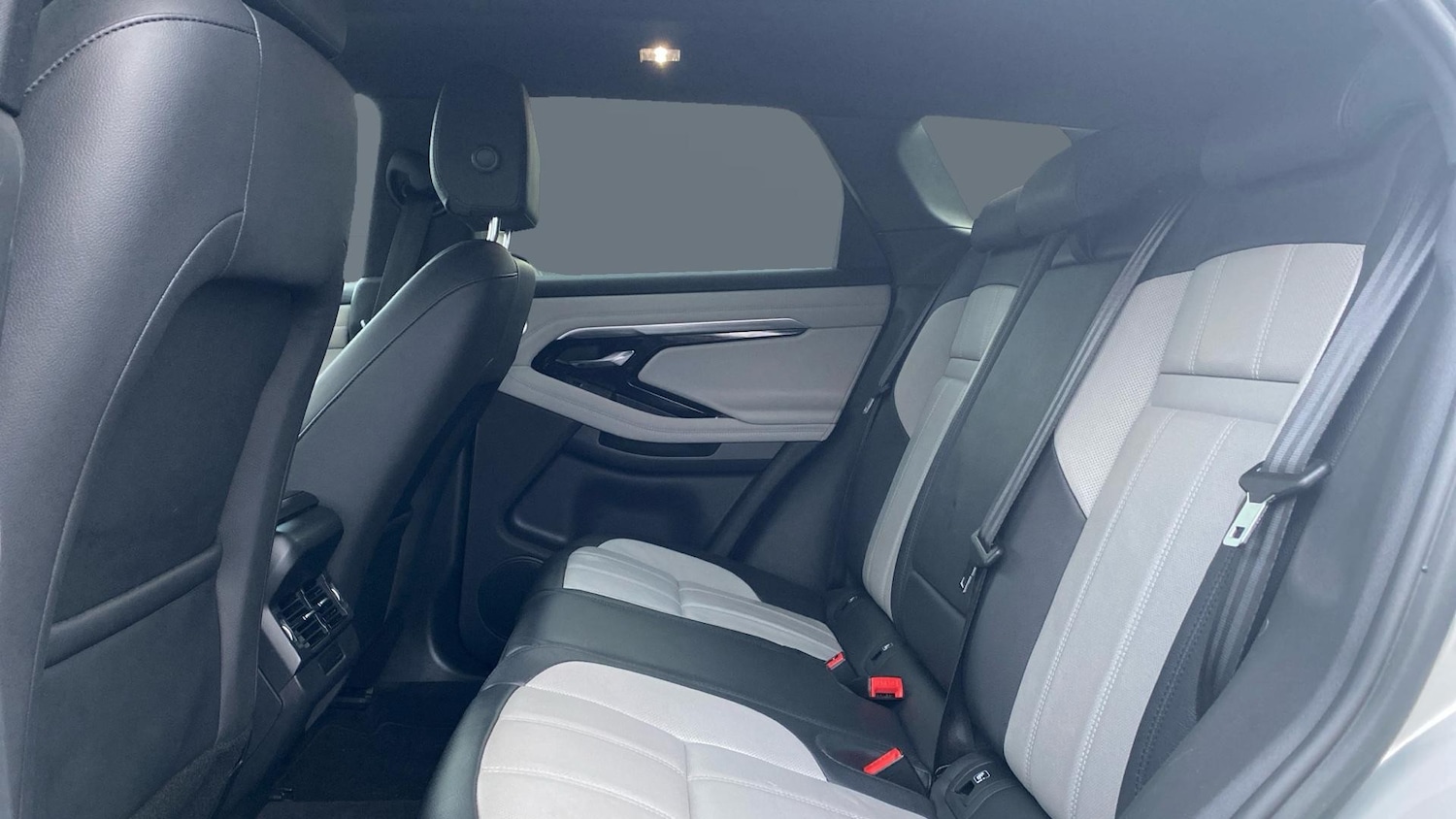 Used Land Rover Range Rover Evoque 2022 for sale - 77106432: Photo 4