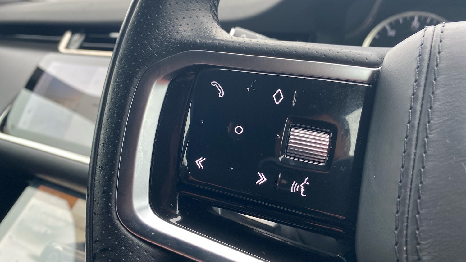 Used Land Rover Range Rover Evoque 2023 for sale - 77712927: Photo 52