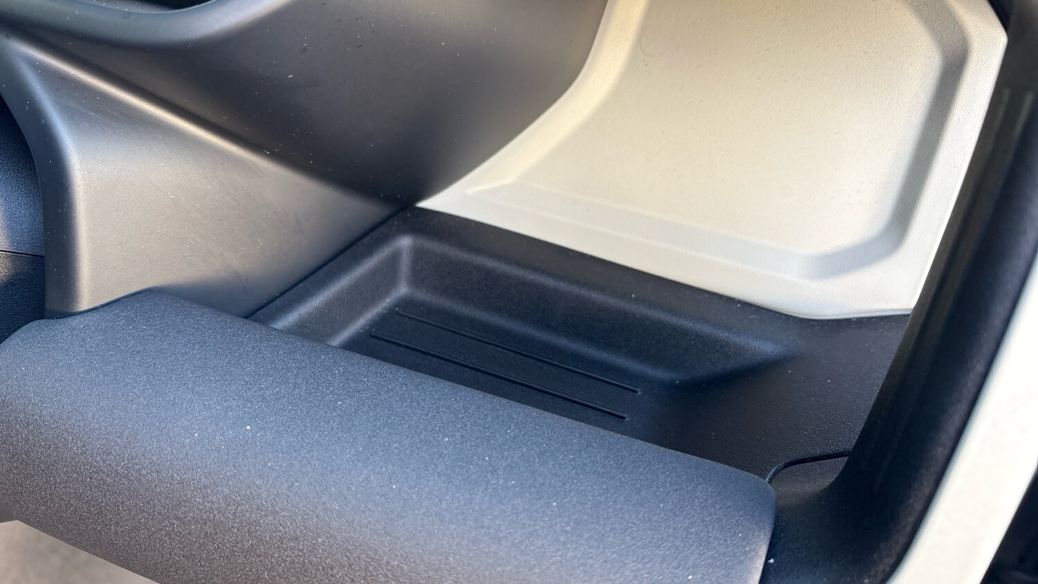 Used Land Rover Defender 2021 for sale - 76737933: Photo 44