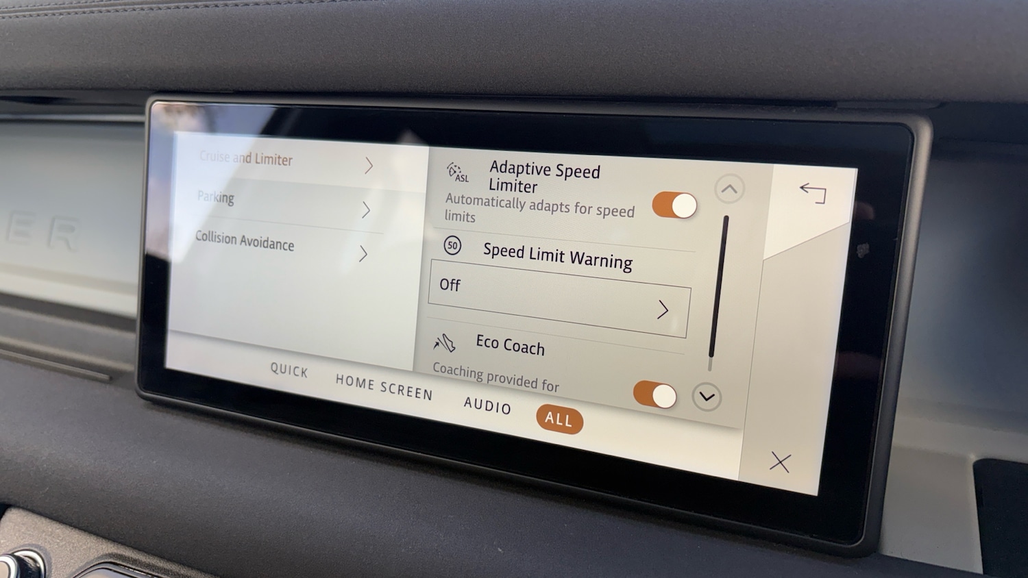 Used Land Rover Defender 2021 for sale - 76737933: Photo 60