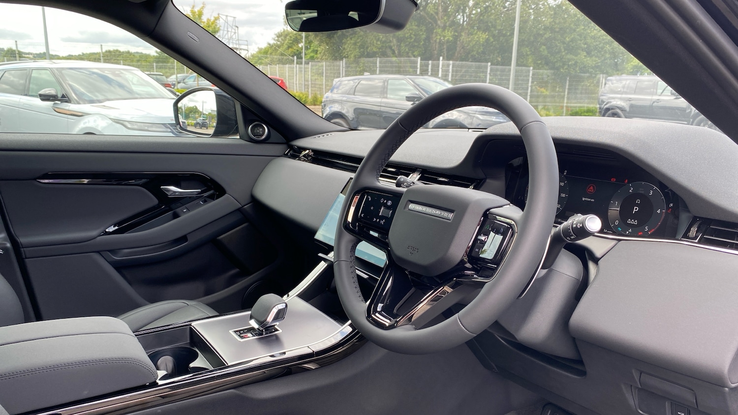 Used Land Rover Range Rover Evoque 2025 for sale - 76763082: Photo 39