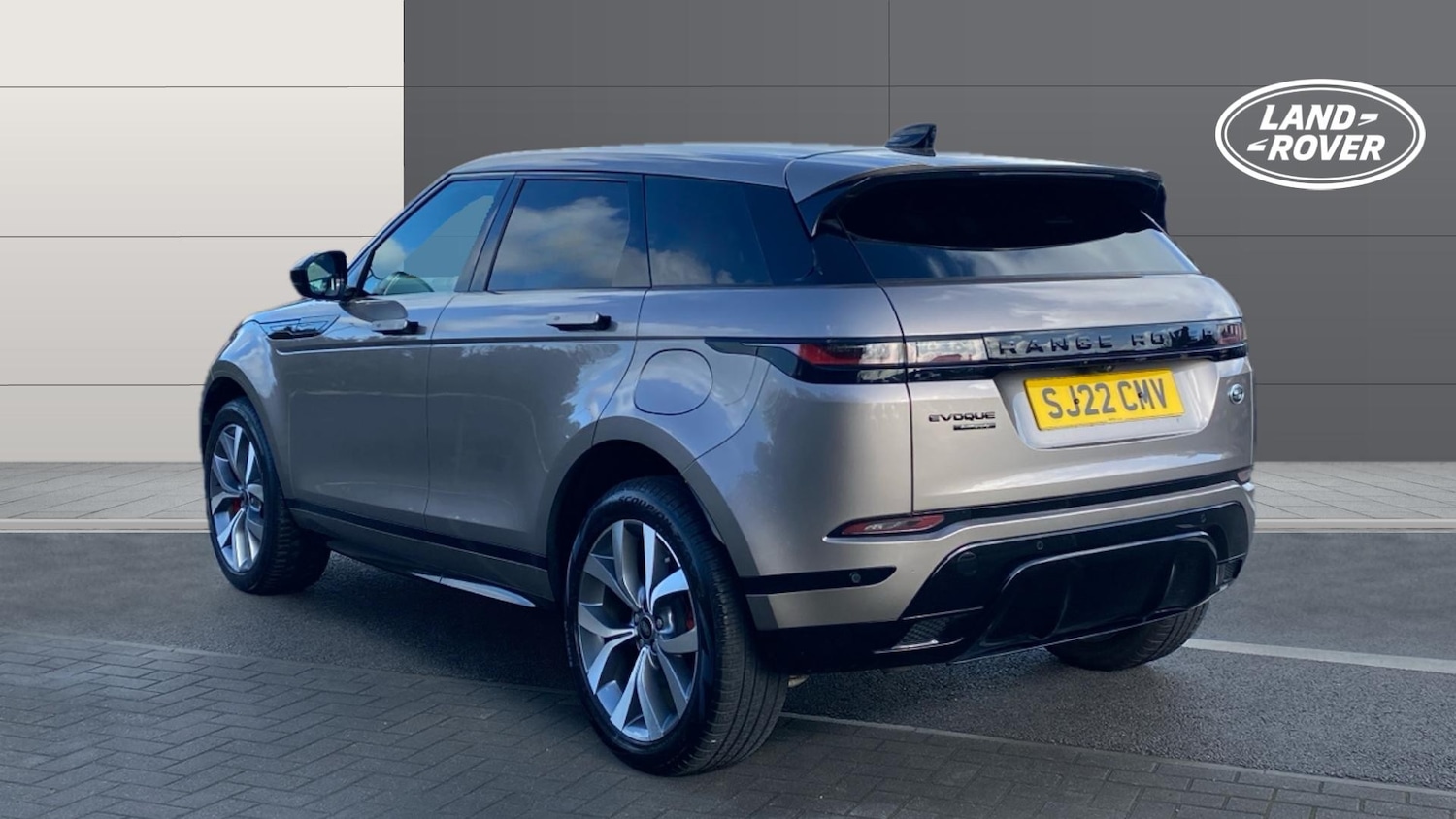 Used Land Rover Range Rover Evoque 2022 for sale - 76720399: Photo 2