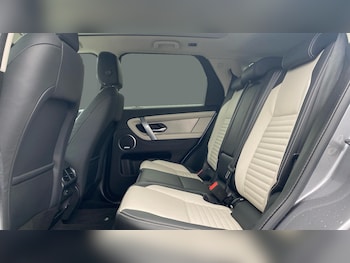 Used Land Rover Discovery Sport 2021 for sale - 77639132: Photo