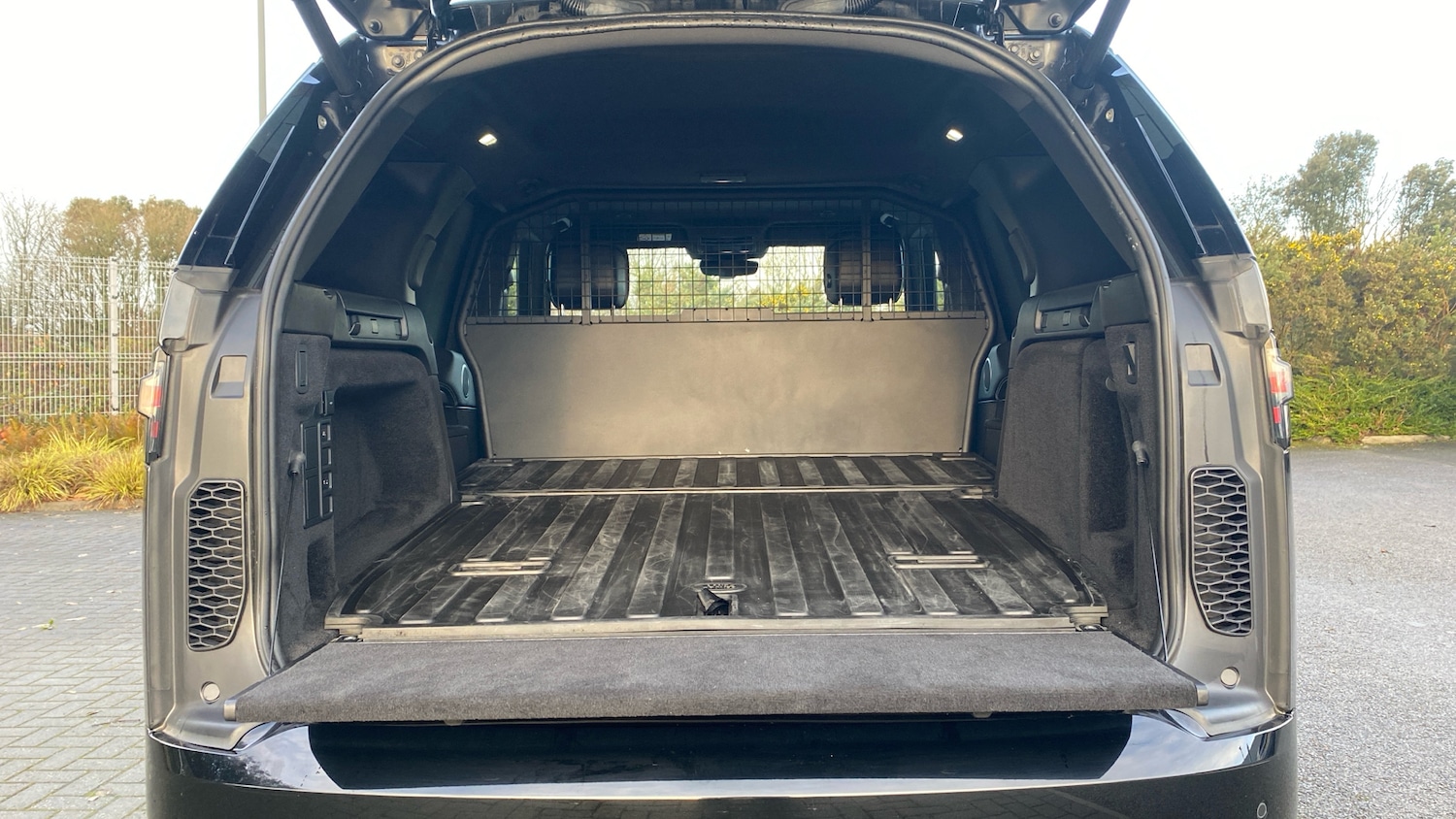 Used Land Rover Discovery 2023 for sale - 76835362: Photo 10