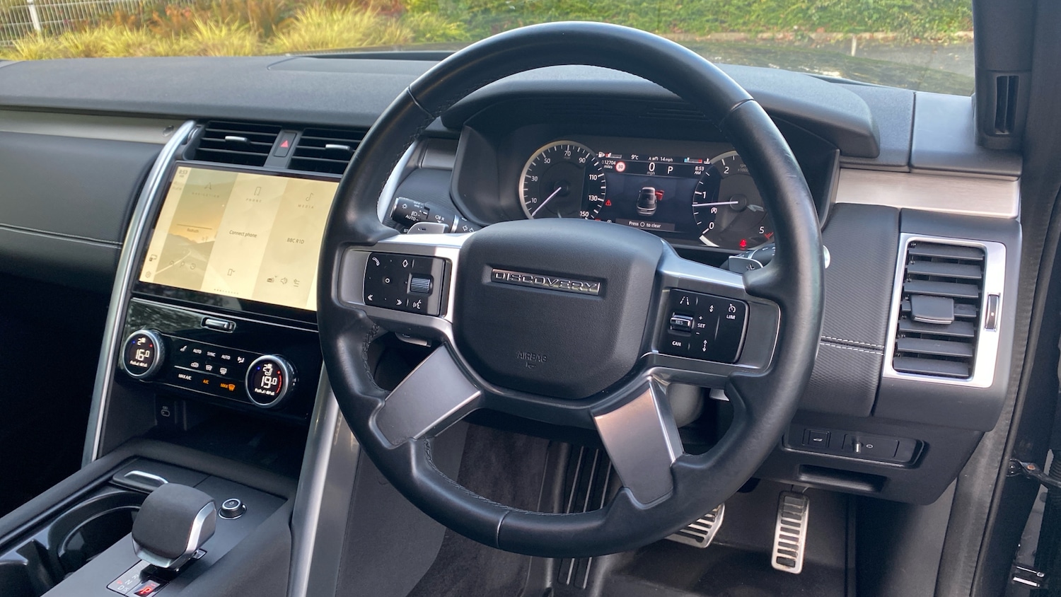 Used Land Rover Discovery 2023 for sale - 76835362: Photo 15