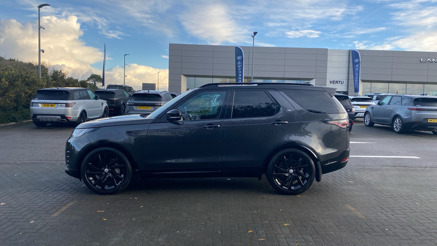 Used Land Rover Discovery 2023 for sale - 76835362: Photo 21