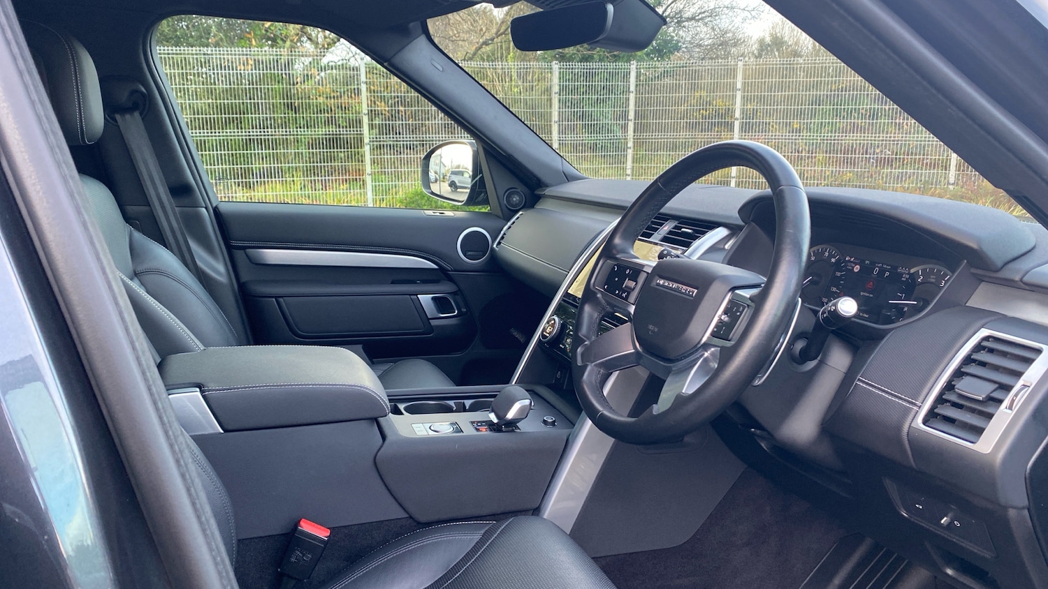 Used Land Rover Discovery 2023 for sale - 76835362: Photo 42