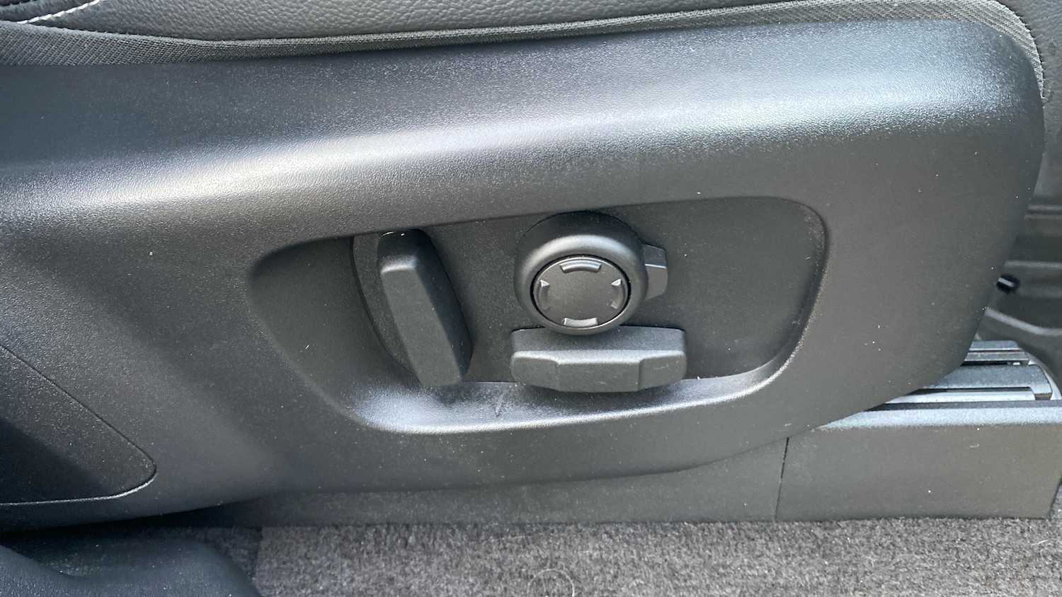 Used Land Rover Discovery 2023 for sale - 76835362: Photo 44