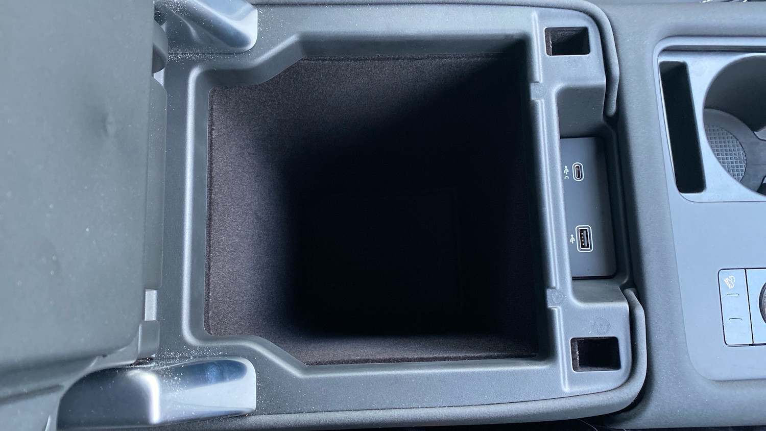 Used Land Rover Discovery 2023 for sale - 76835362: Photo 49