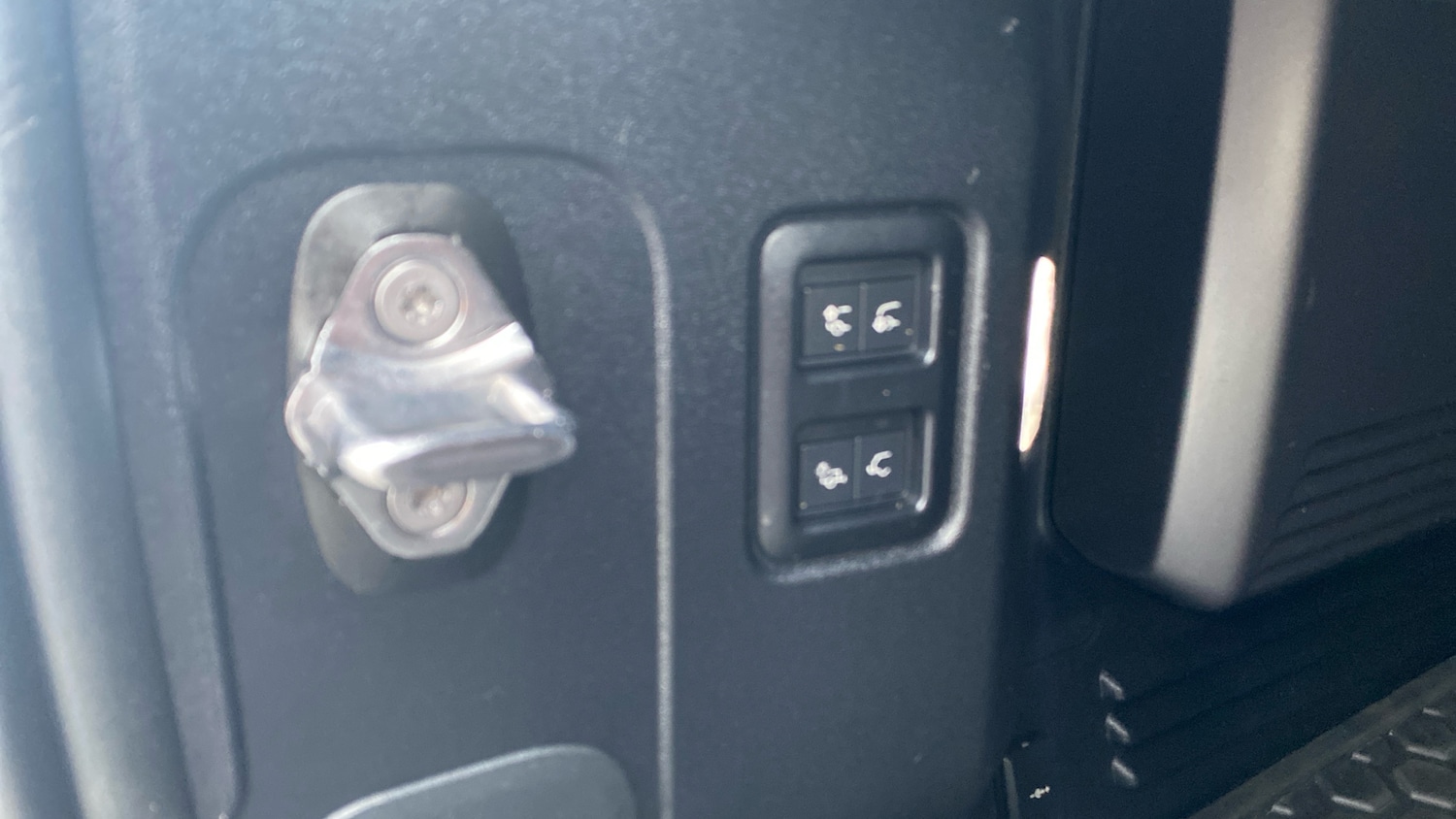 Used Land Rover Defender 2025 for sale - 77434538: Photo 43