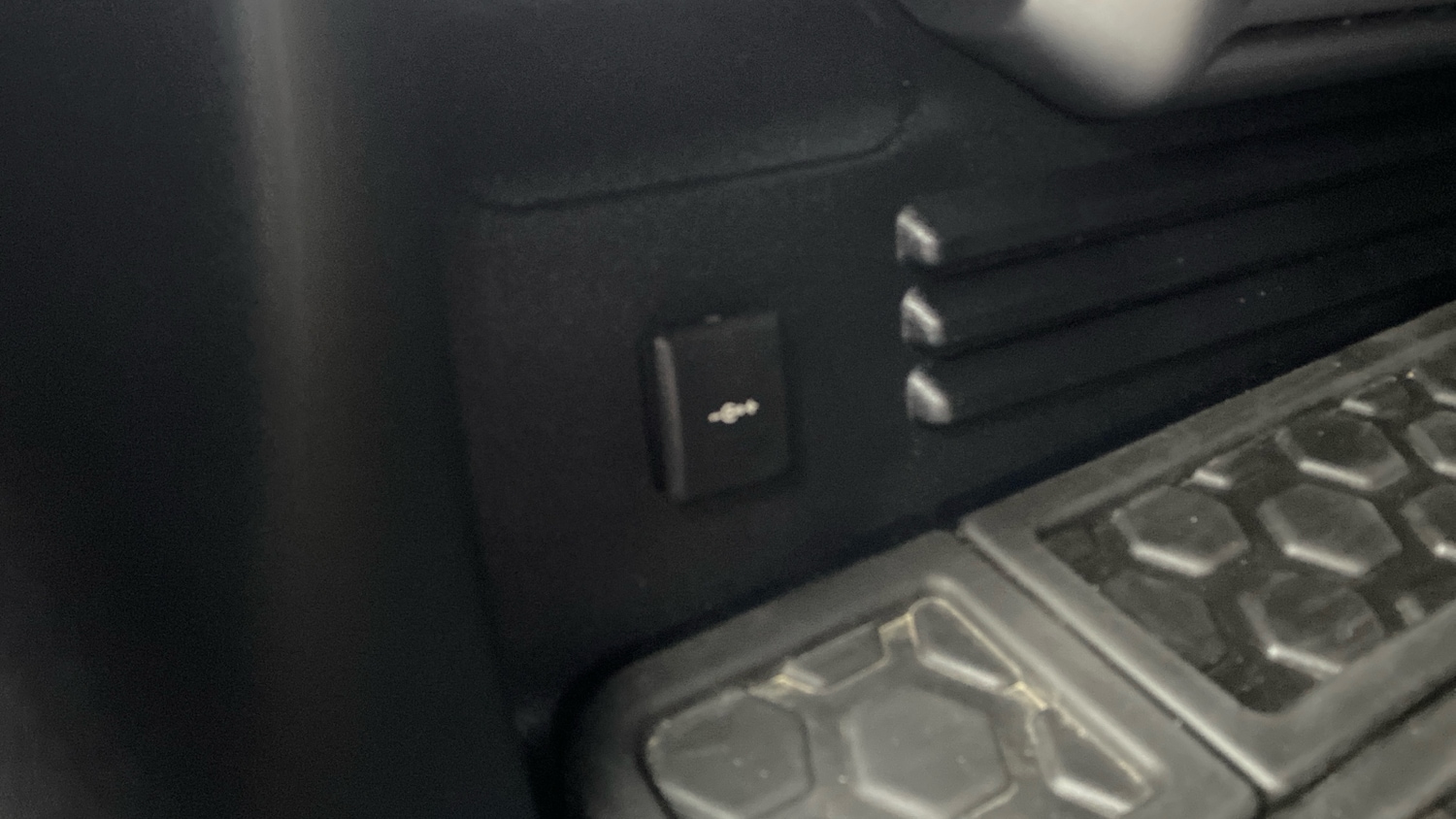 Used Land Rover Defender 2025 for sale - 77434538: Photo 44