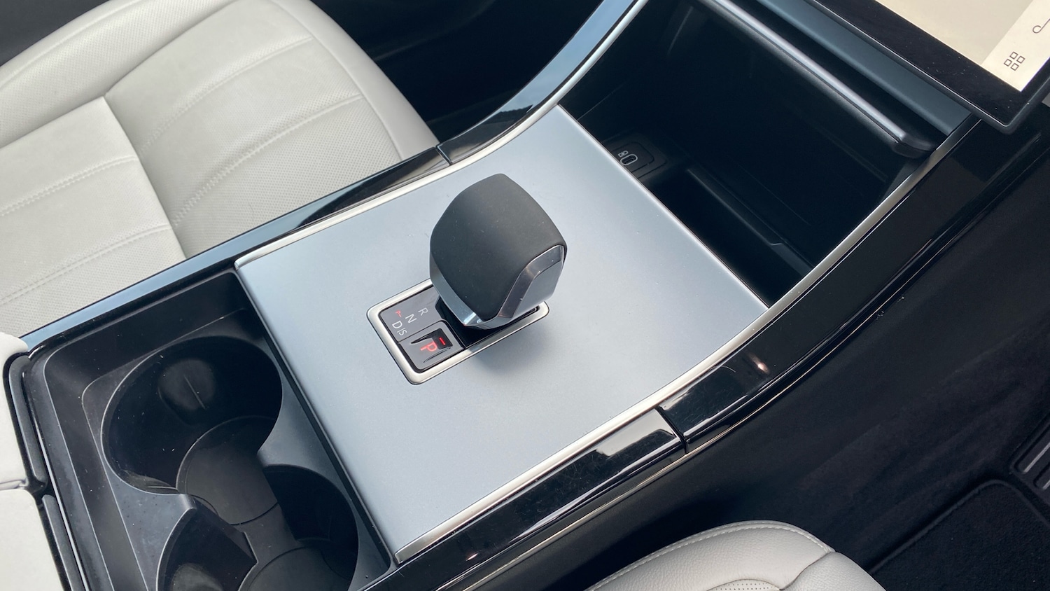 Used Land Rover Range Rover Evoque 2024 for sale - 77446108: Photo 13