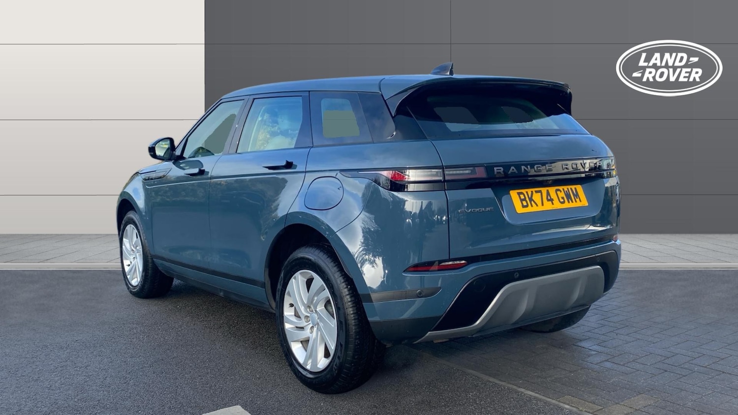 Used Land Rover Range Rover Evoque 2024 for sale - 77446108: Photo 2