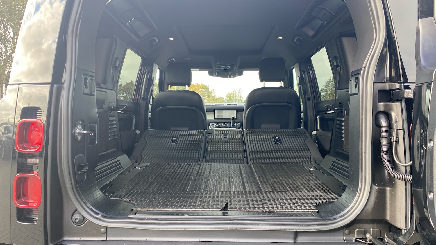 Used Land Rover Defender 2022 for sale - 76363263: Photo 10