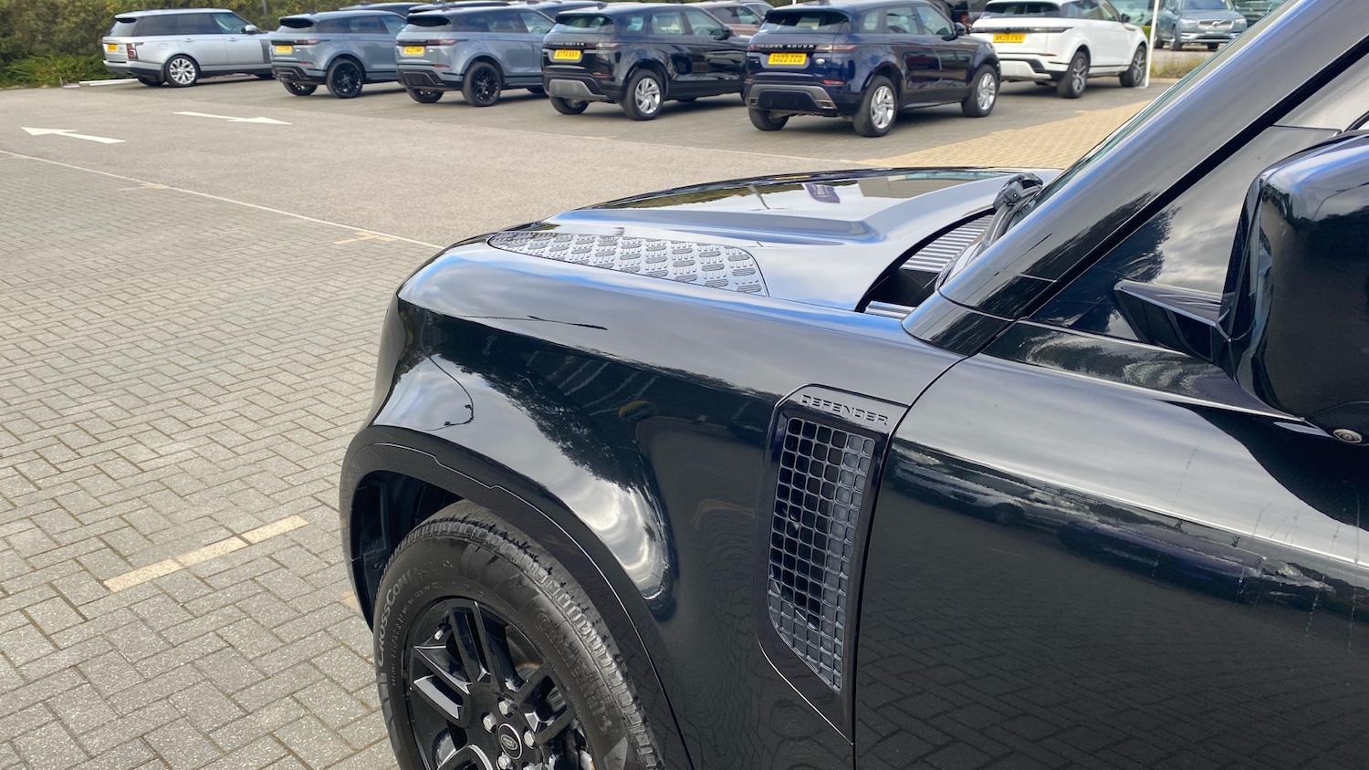 Used Land Rover Defender 2022 for sale - 76363263: Photo 32