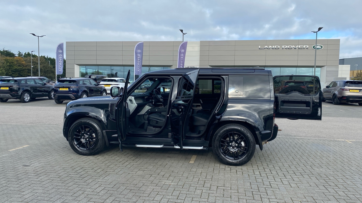 Used Land Rover Defender 2022 for sale - 76363263: Photo 36