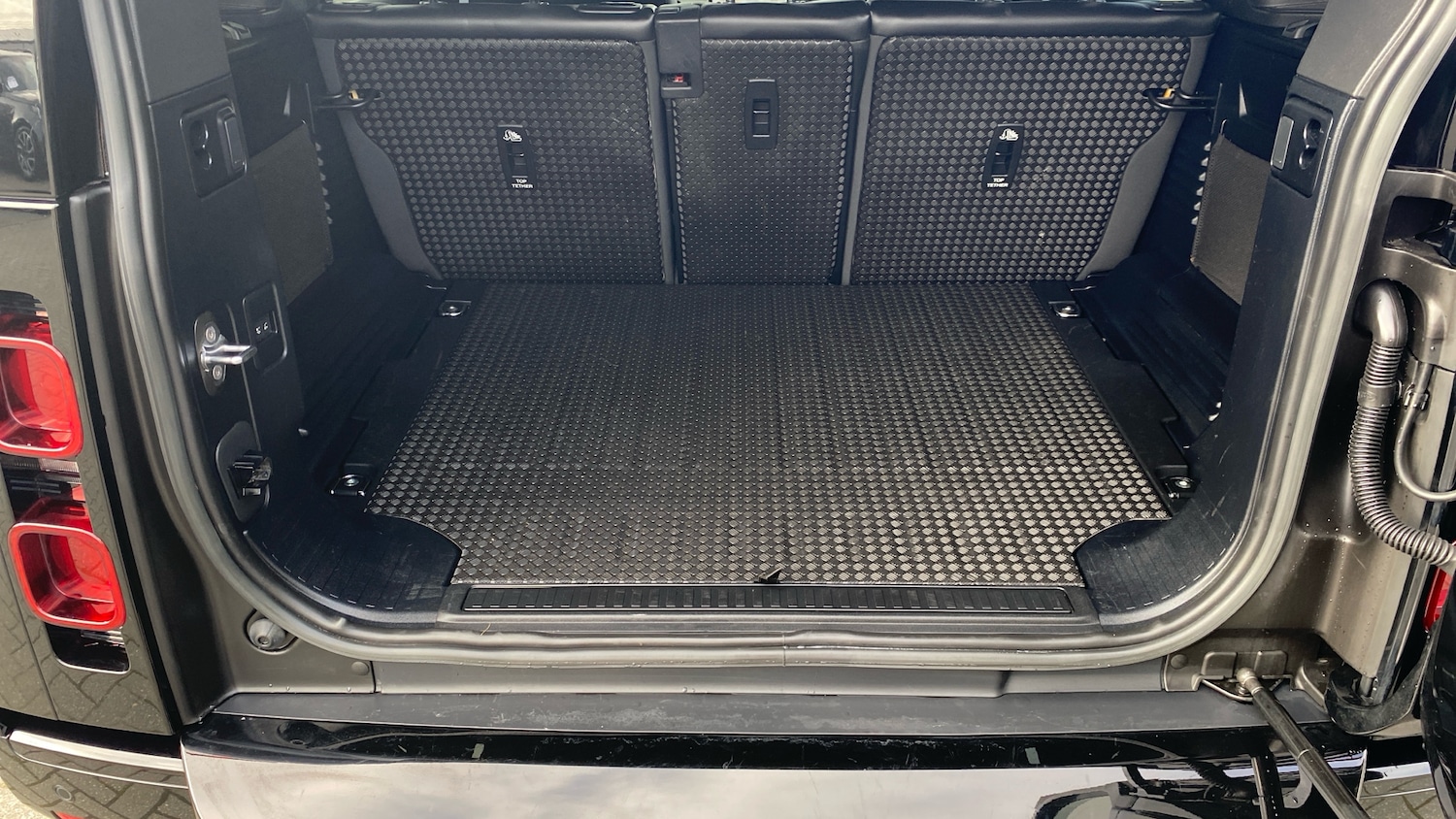 Used Land Rover Defender 2022 for sale - 76363263: Photo 38