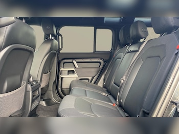 Used Land Rover Defender 2022 for sale - 76363263: Photo