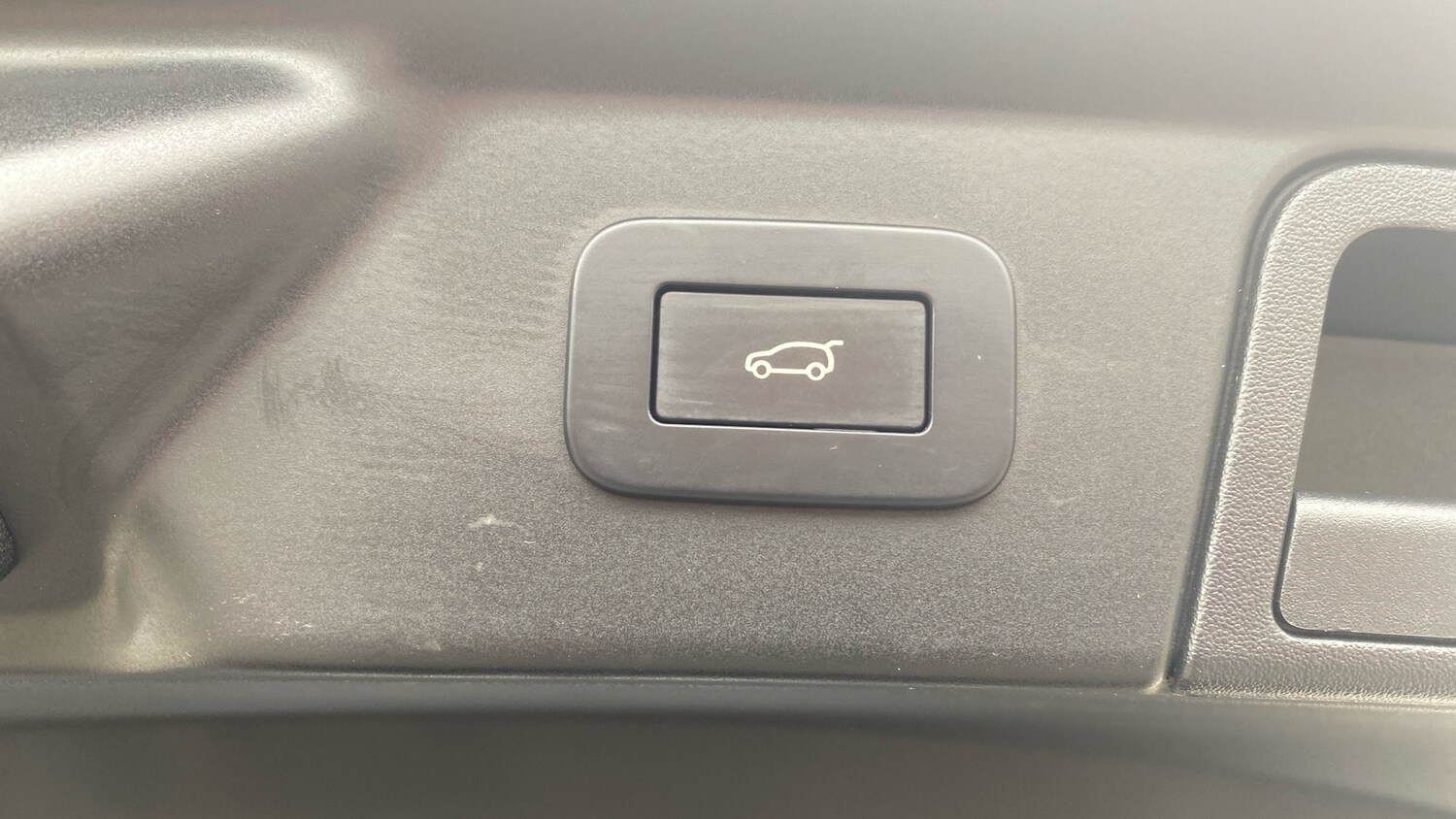 Used Land Rover Range Rover Velar 2023 for sale - 76289109: Photo 35