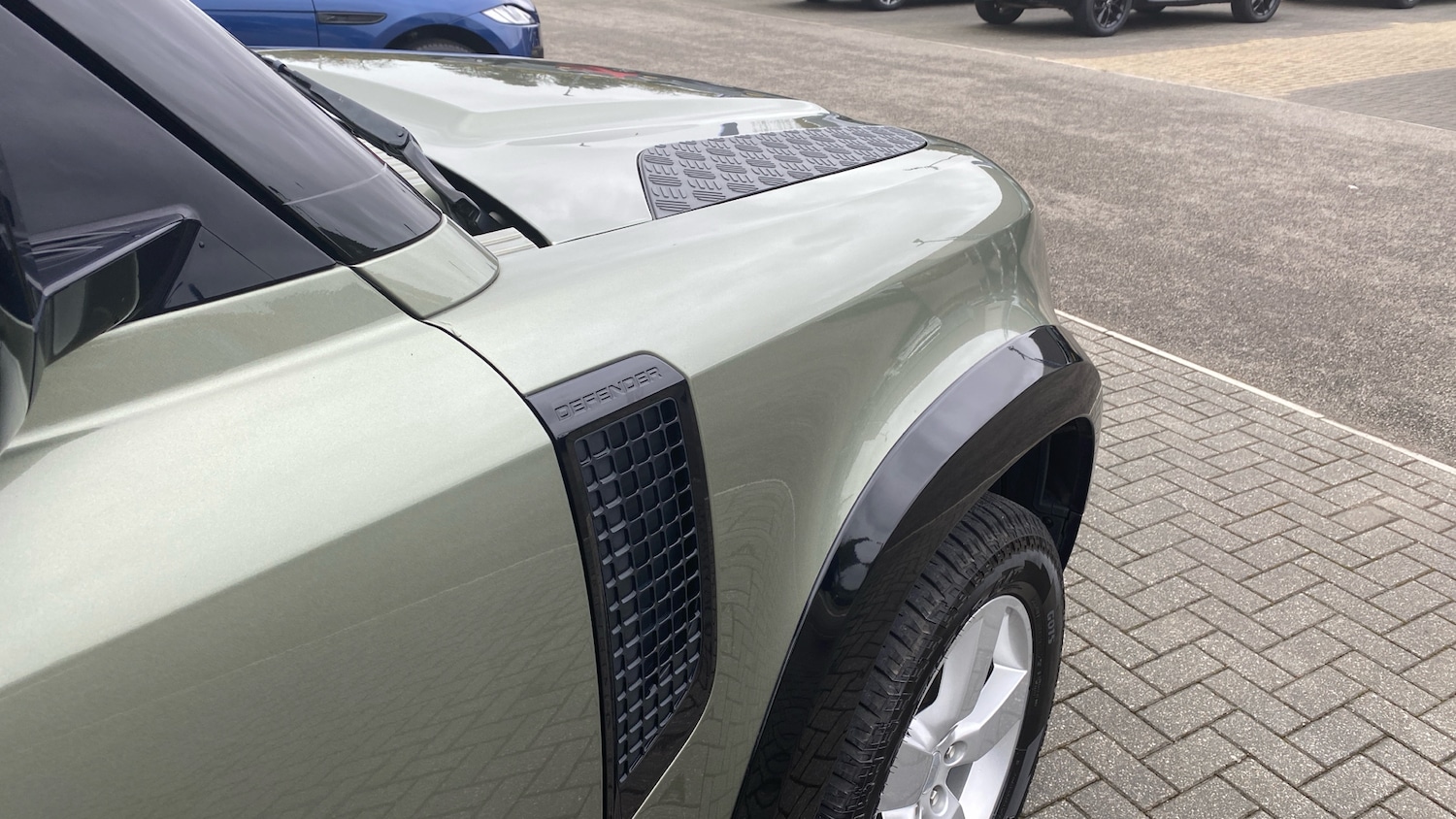 Used Land Rover Defender 2021 for sale - 77652932: Photo 31