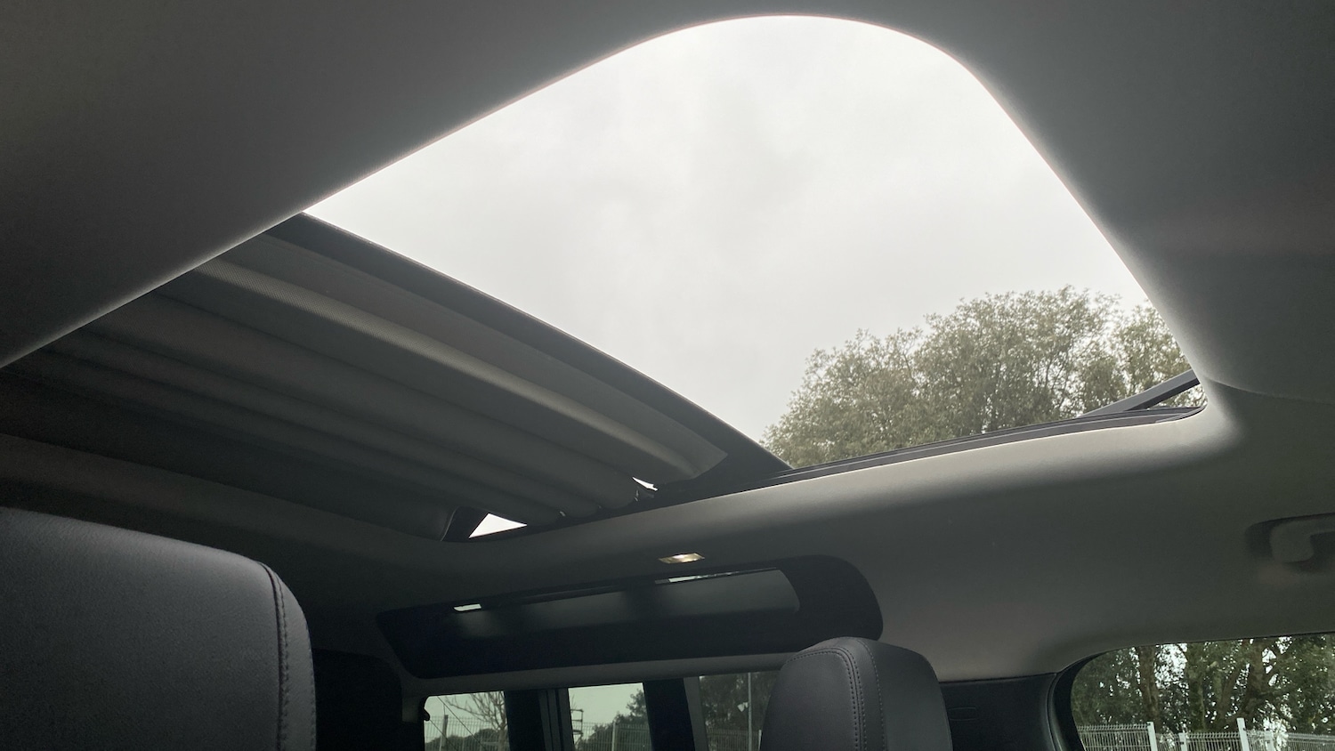 Used Land Rover Defender 2021 for sale - 77652932: Photo 69