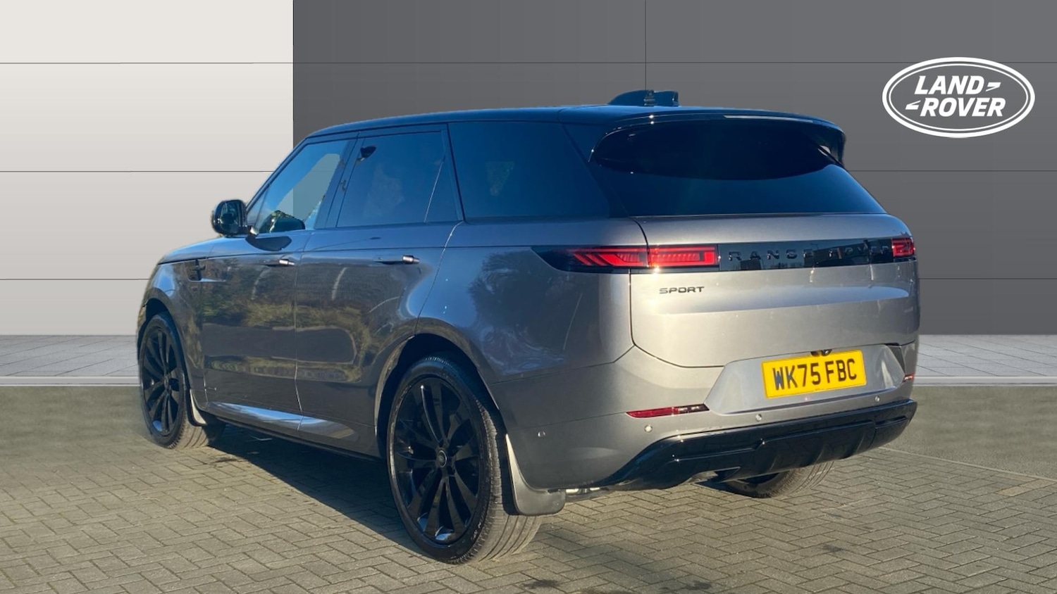 Used Land Rover Range Rover Sport 2025 for sale - 77807001: Photo 2