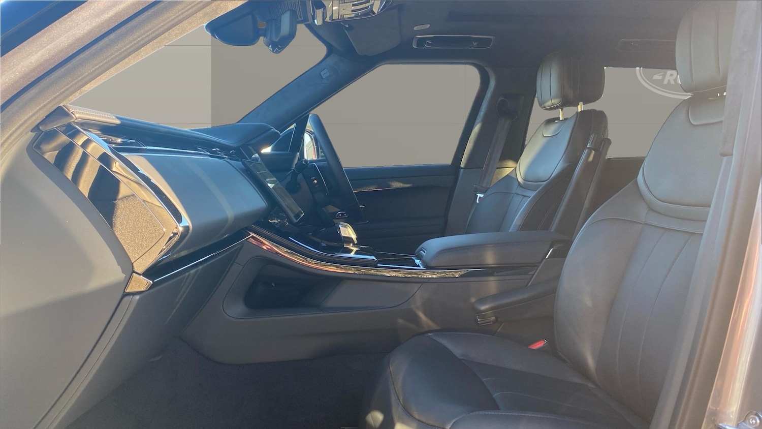 Used Land Rover Range Rover Sport 2025 for sale - 77807001: Photo 3