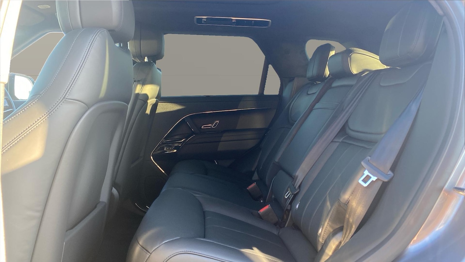 Used Land Rover Range Rover Sport 2025 for sale - 77807001: Photo 4