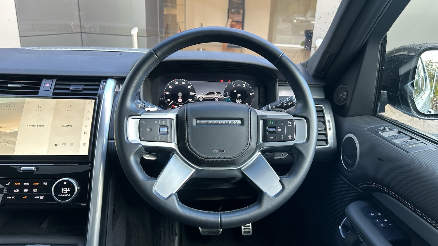 Used Land Rover Discovery 2023 for sale - 78011482: Photo 15