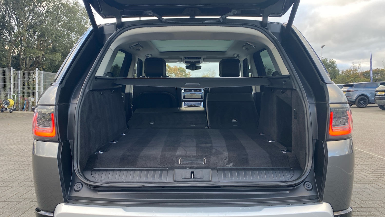 Used Land Rover Range Rover Sport 2018 for sale - 76355422: Photo 10