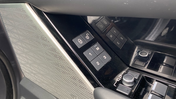 Used Land Rover Range Rover Velar 2020 for sale - 76343887: Photo 48