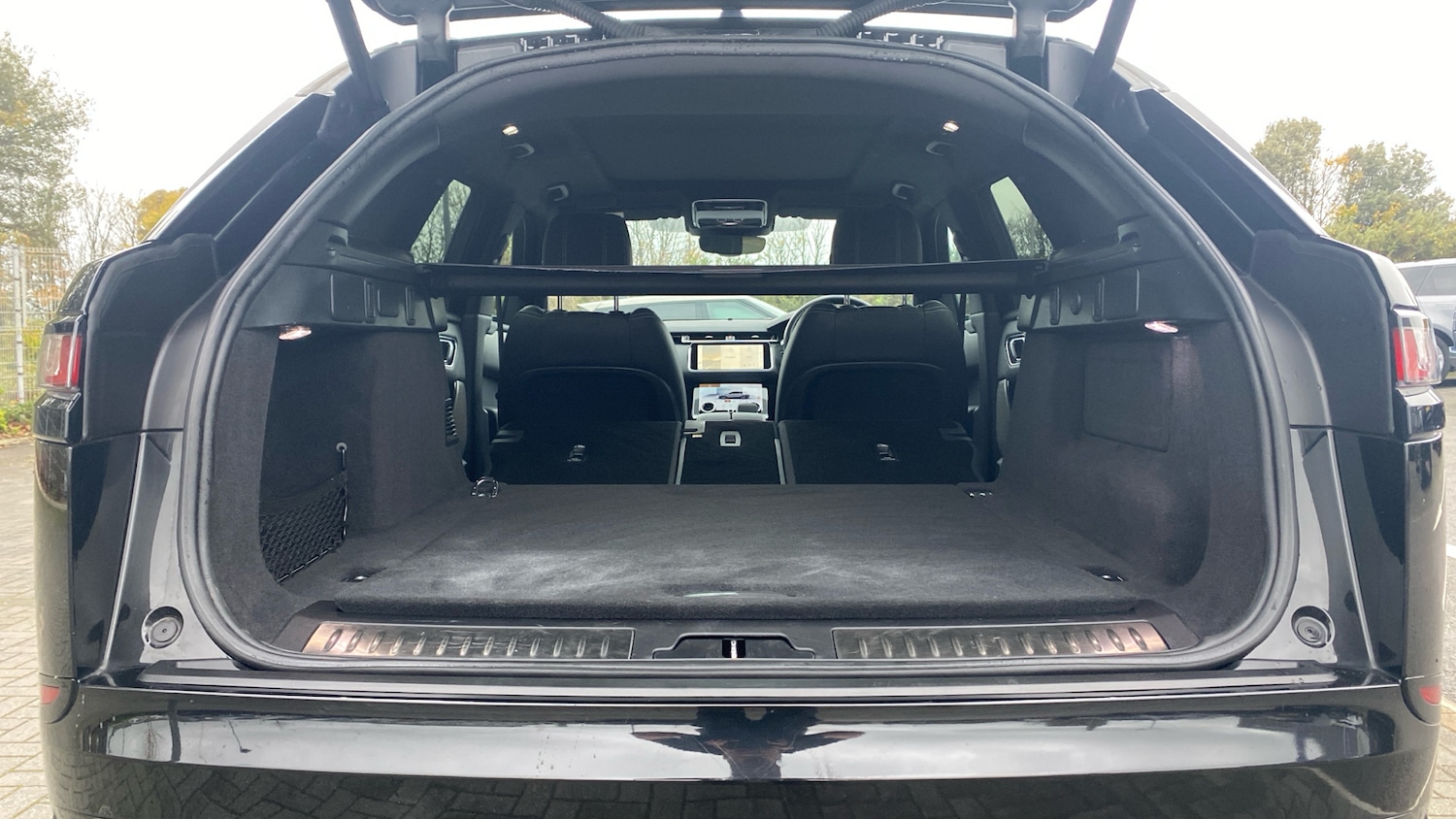 Used Land Rover Range Rover Velar 2022 for sale - 76477133: Photo 10