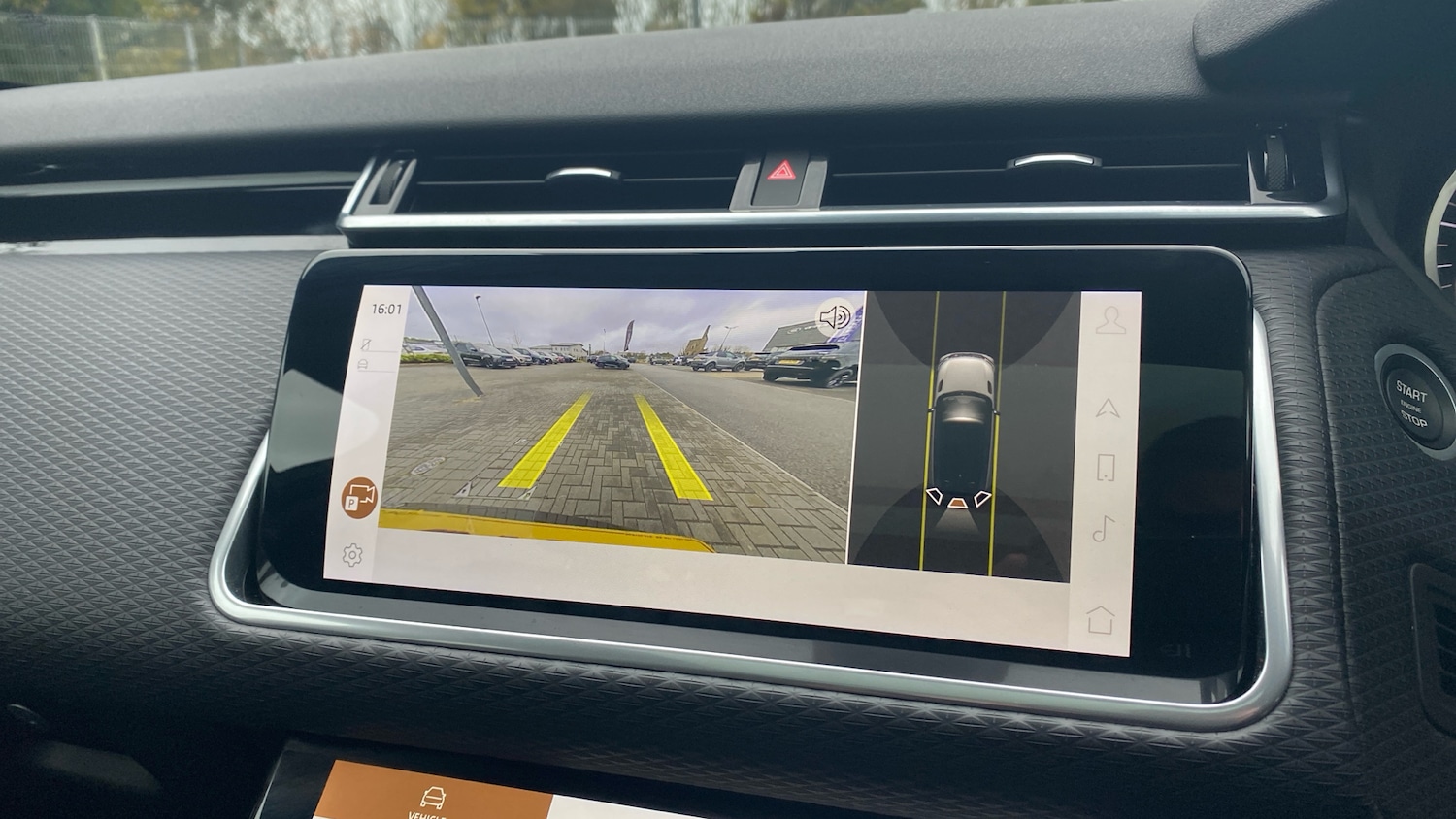 Used Land Rover Range Rover Velar 2022 for sale - 76477133: Photo 12