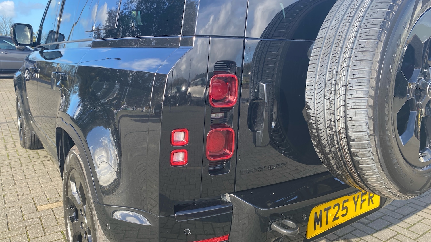 Used Land Rover Defender 2025 for sale - 76504873: Photo 19