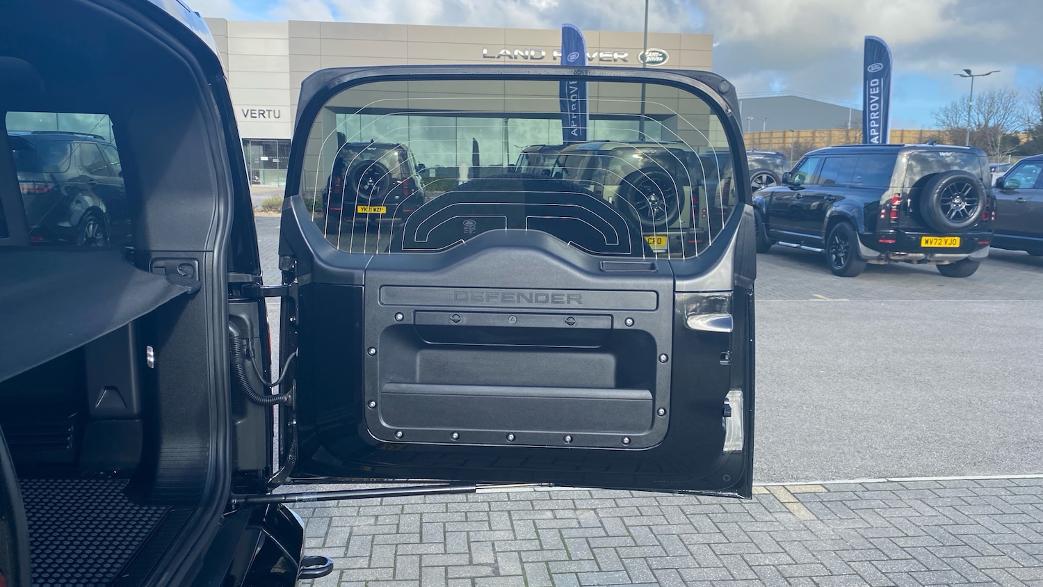 Used Land Rover Defender 2025 for sale - 76504873: Photo 33