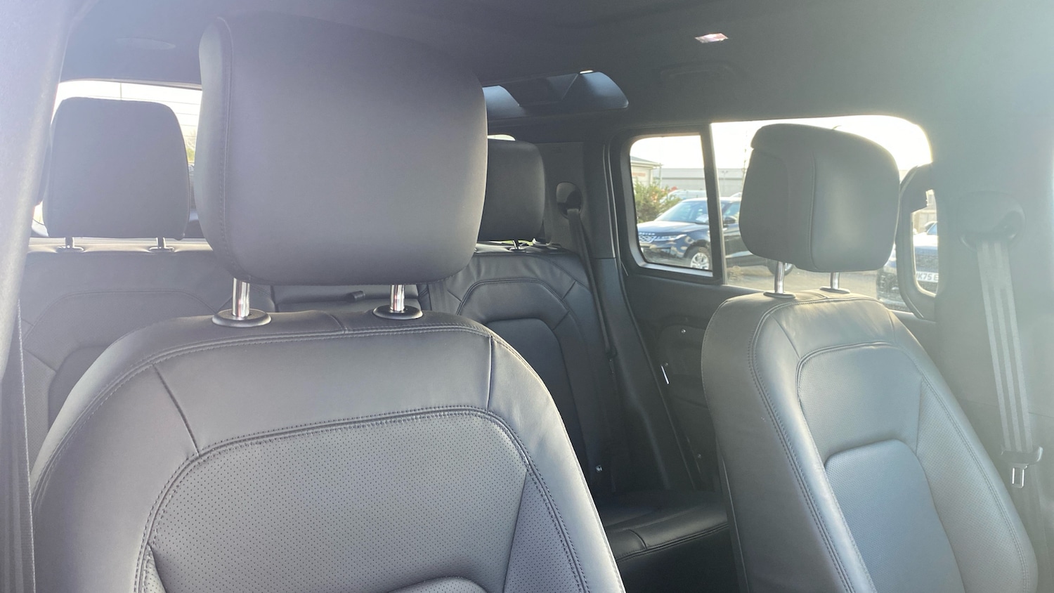 Used Land Rover Defender 2025 for sale - 76504873: Photo 51