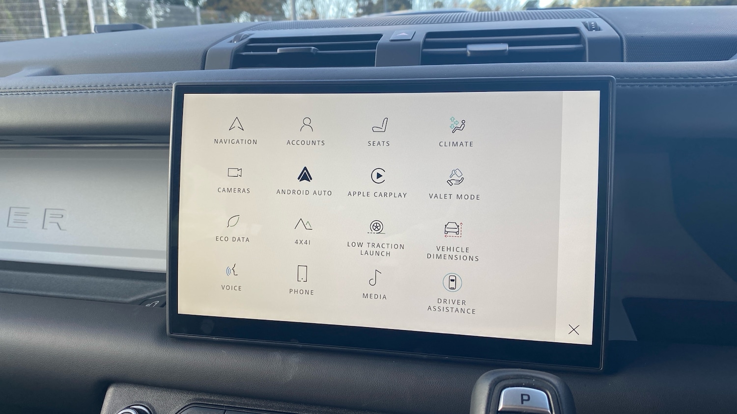 Used Land Rover Defender 2025 for sale - 76504873: Photo 57