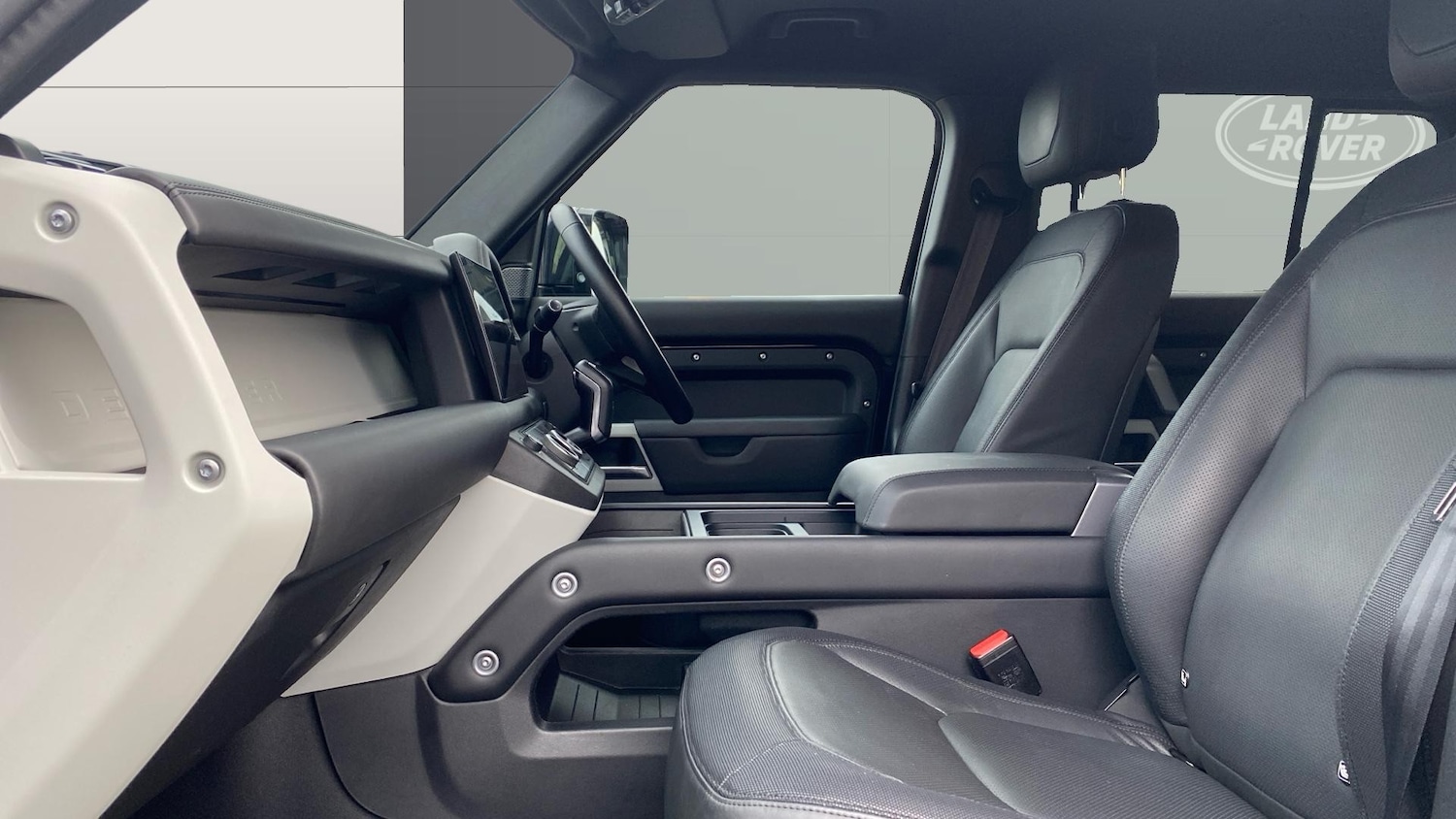 Used Land Rover Defender 2024 for sale - 77350282: Photo 3