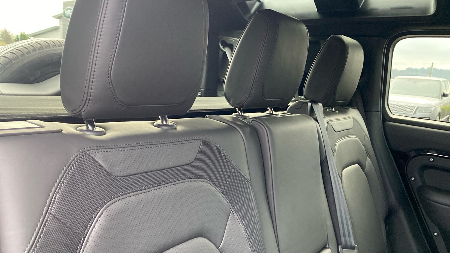 Used Land Rover Defender 2024 for sale - 77350282: Photo 45