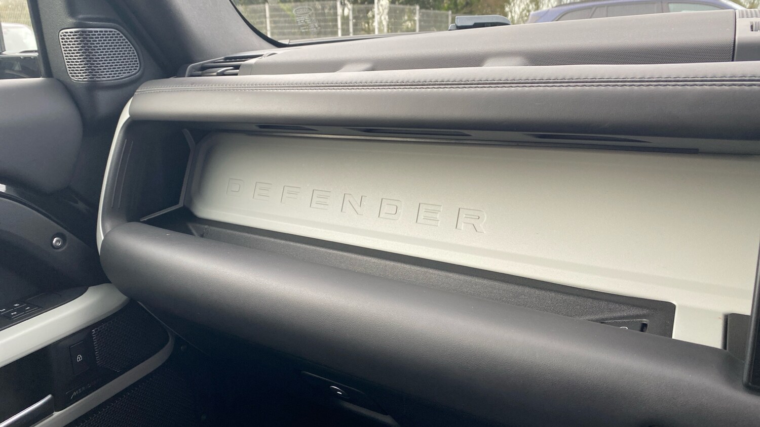 Used Land Rover Defender 2024 for sale - 77350282: Photo 63